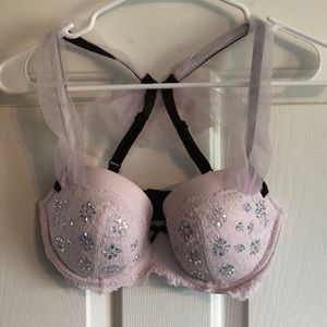 Victoria’s Secret fashion show bra size 34D
